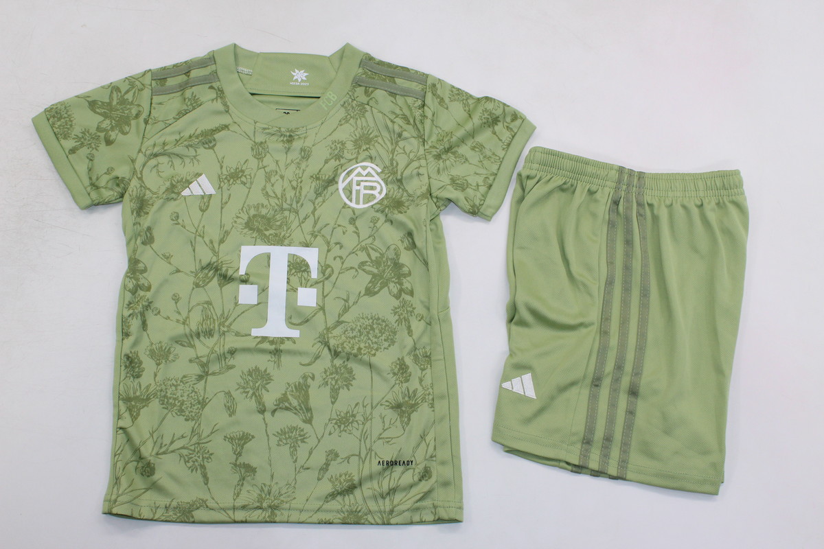 Kids-Bayern Munich 23/24 Special Light Green Soccer Jersey